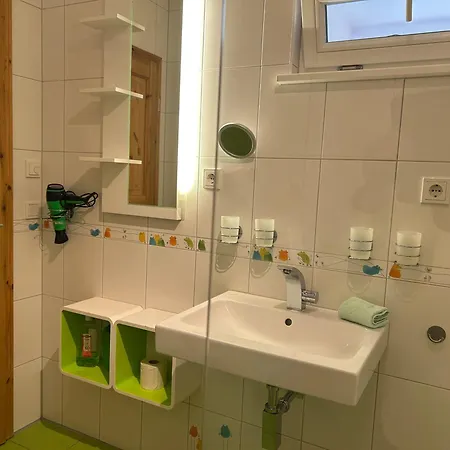 Boddenfrosch, Ruhig Gelegen Mitten Im Ortskern Von Mit Sauna Und Kostenlosem Parkplatz *