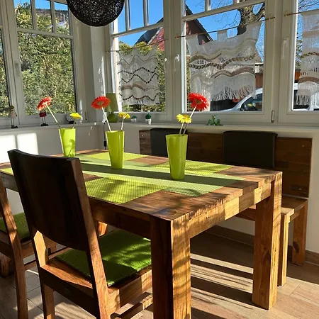 Apartmán Boddenfrosch, Ruhig Gelegen Mitten Im Ortskern Von Mit Sauna Und Kostenlosem Parkplatz Wieck