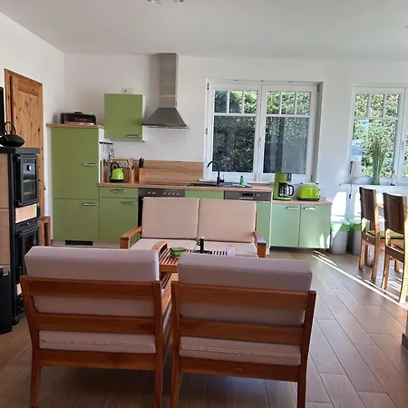 Apartmán Boddenfrosch, Ruhig Gelegen Mitten Im Ortskern Von Mit Sauna Und Kostenlosem Parkplatz